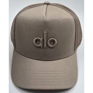 Alo Yoga Gravel District Trucker Hat Mesh Back Snapback Performance Cap New